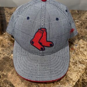 Men’s Red Sox Houndstooth Baseball Cap fitted 7 5/8